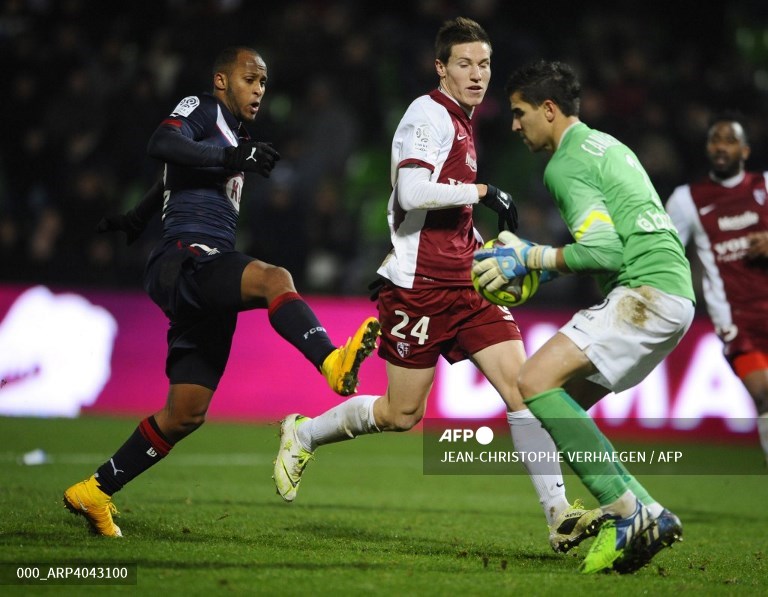 Ліга 1. 16-й тур. ПСЖ не обходить Марсель, Ліон в трійці лідерів - изображение 17